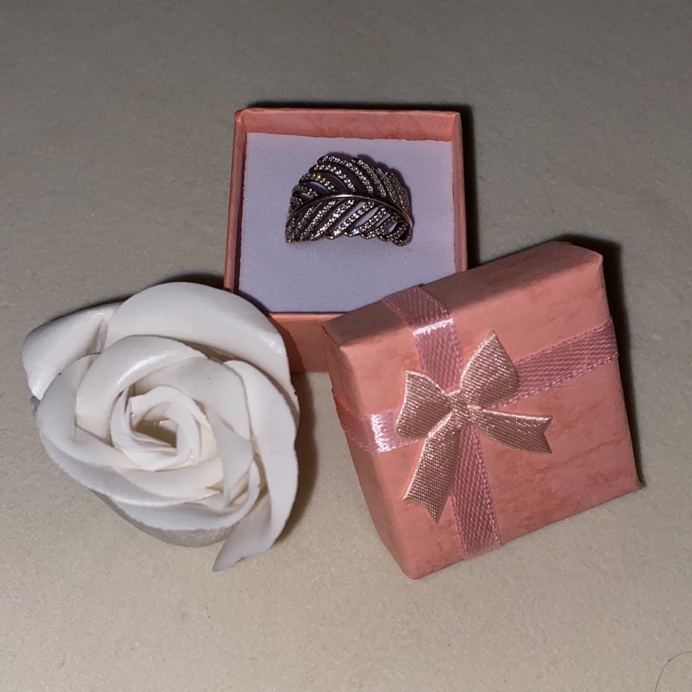 ***STERLING SILVER ALEX AND ANI FEATHER RING***